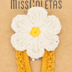 Clip crochet flor amarillo ocre