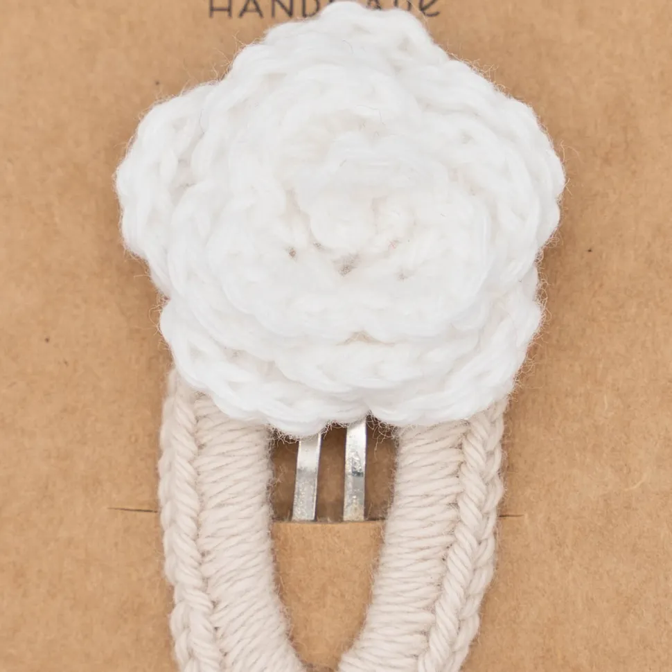 Clip crochet rosa blanca
