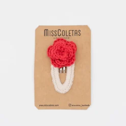 Clip crochet rosa roja