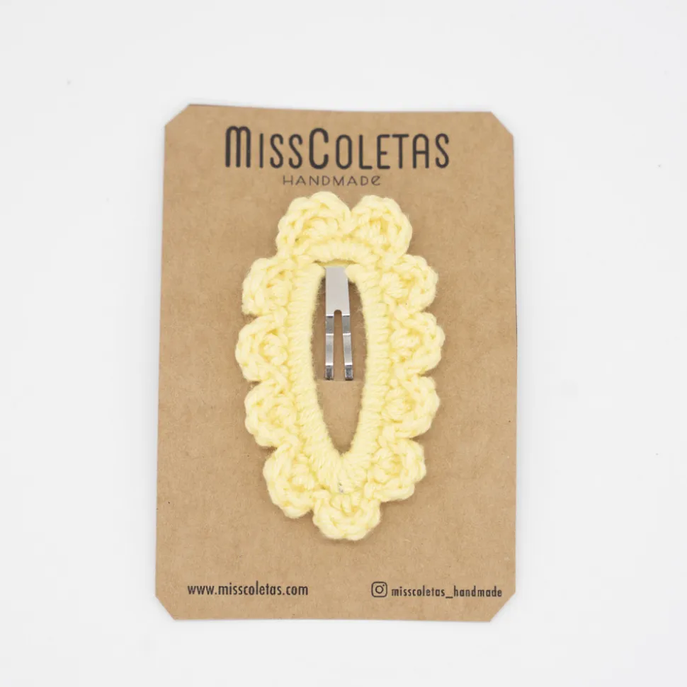 Clip forrado crochet amarillo