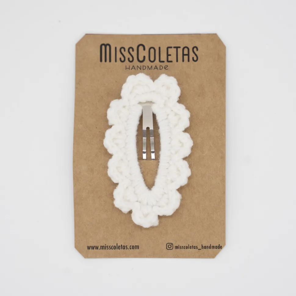 Clip forrado crochet blanco