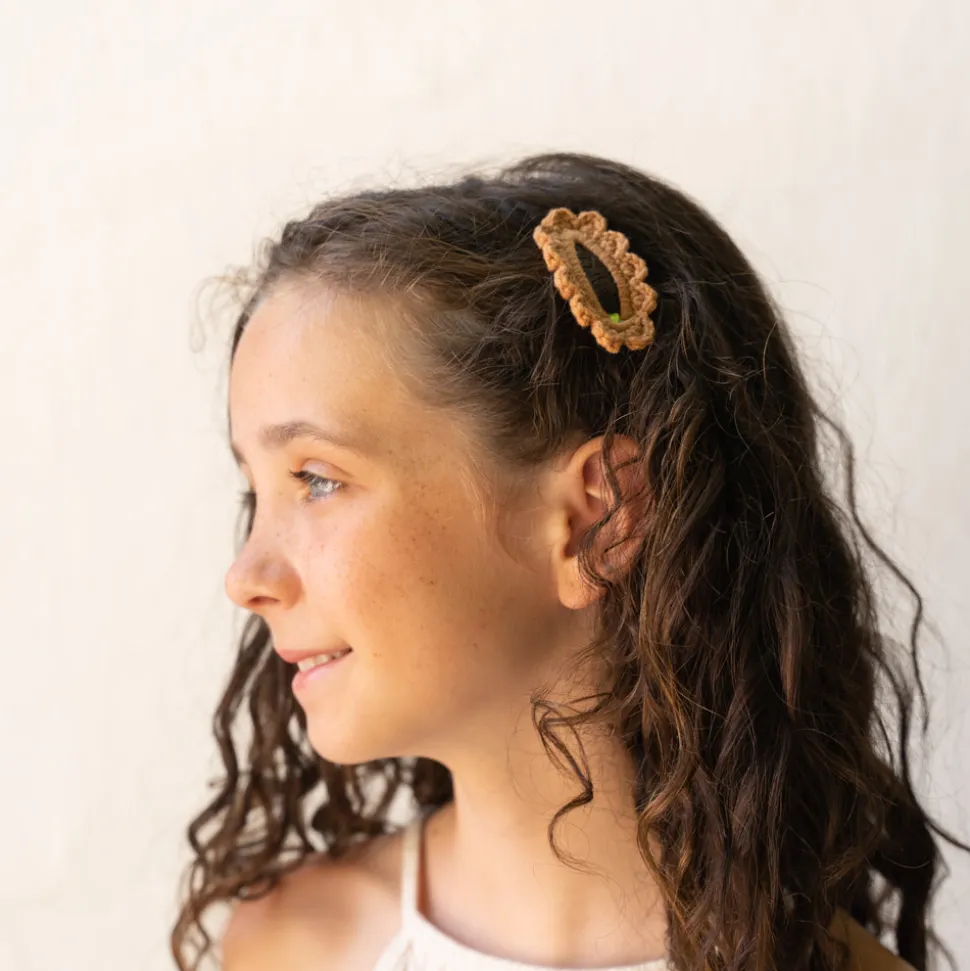 Clip forrado crochet camel