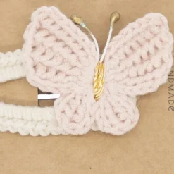 Clip mariposa crochet rosa