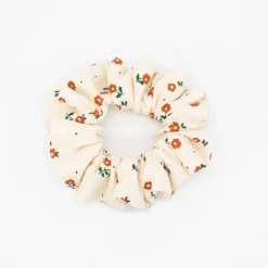 Coletero scrunchie beige flores vintage