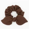Coletero scrunchie lazo marrón chocolate