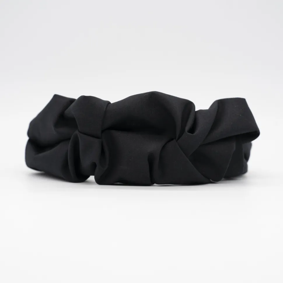 Diadema arrugada negra