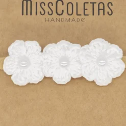 Diadema bebé flores perla crochet