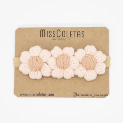 Diadema crochet bebé flores relieve rosa