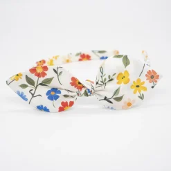 Diadema lazo blanca flores hecha a mano