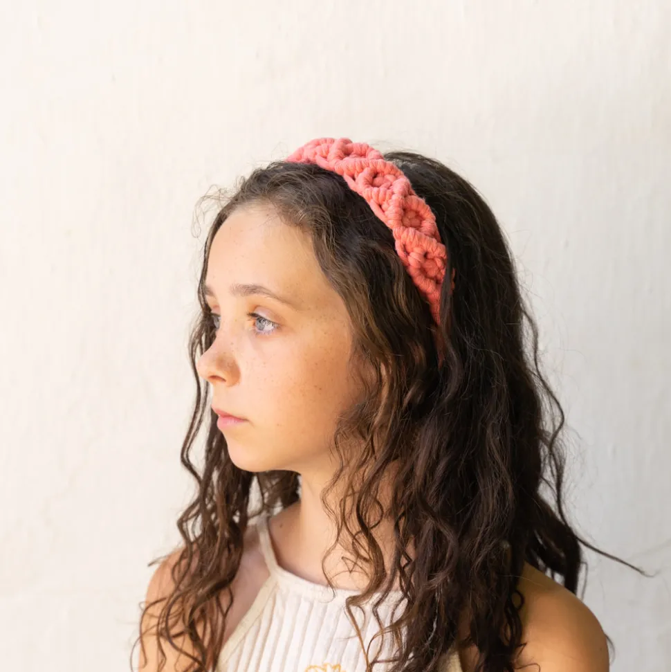 Diadema macramé color coral