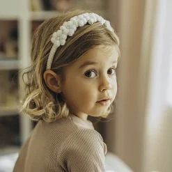 Diadema niña flores crochet perla