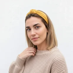 Diadema nudo amarillo ocre rústico hecha a mano