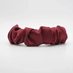 Diadema volumen satén rojo burdeos
