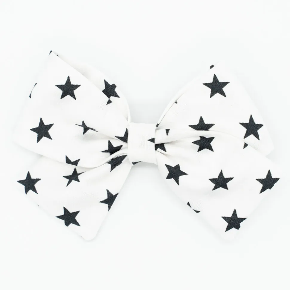 Lazo clásico blanco estrellas