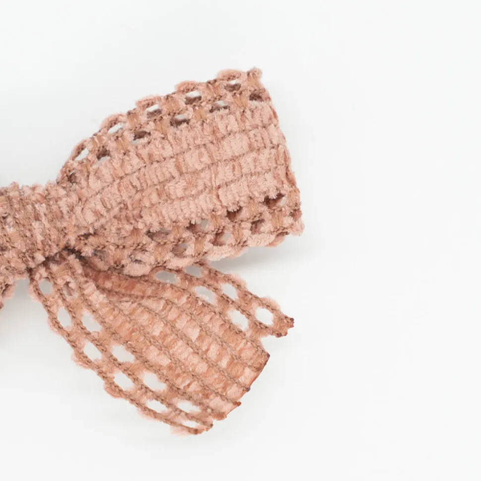 Lazo de cinta afelpada rosa nude