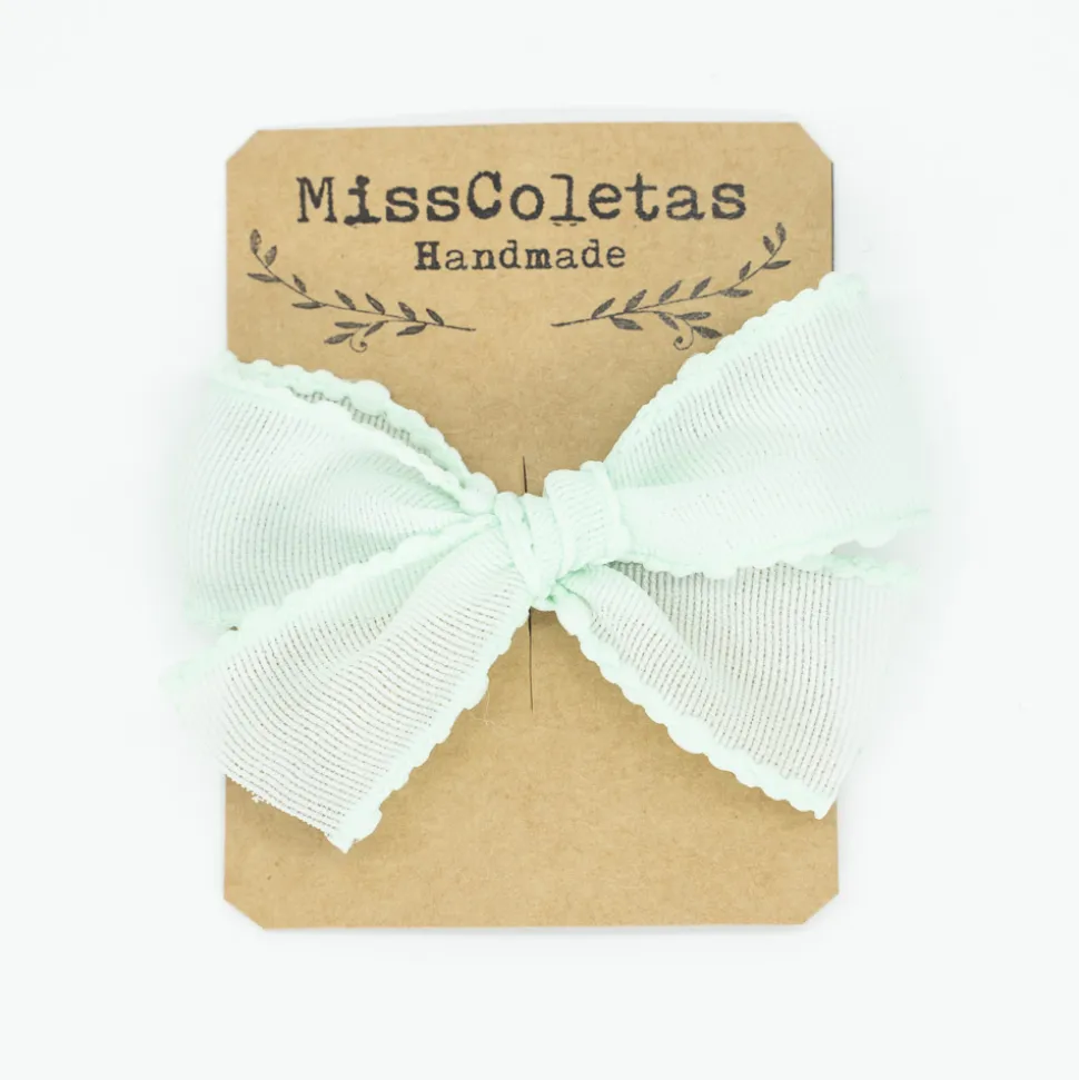 Lazo de tul menta ribete ondulado