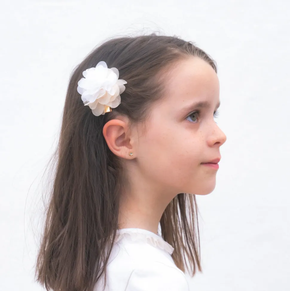 Pinza flor blanca tul combinada