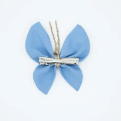 Pinza mariposa azul jean