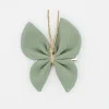 Pinza mariposa verde rústico